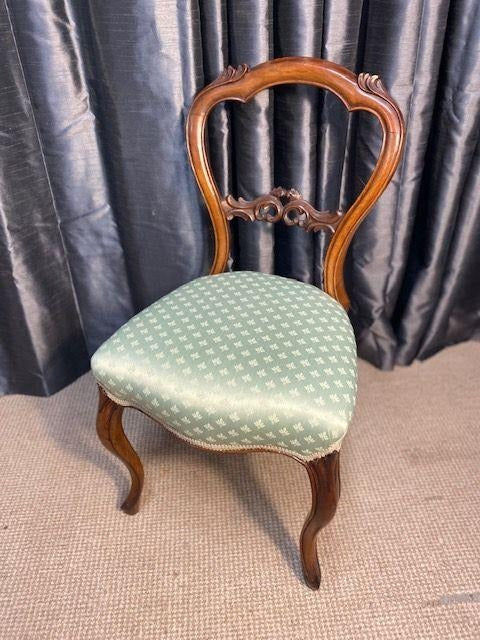 Walnut Single Chair